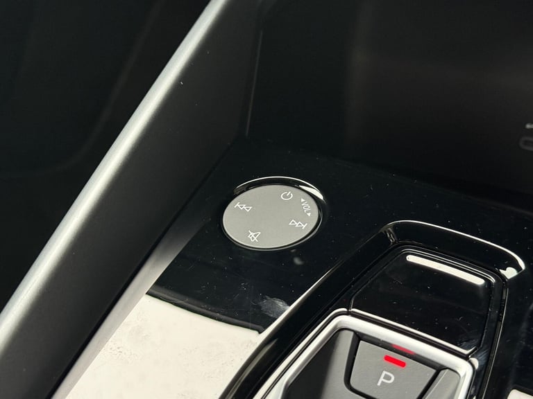2025 Audi A3 1.5 TFSI 35 S line Sportback 5dr Petrol S Tronic Euro 6 (s/s) (150 ps) HATCHBACK Pet...
