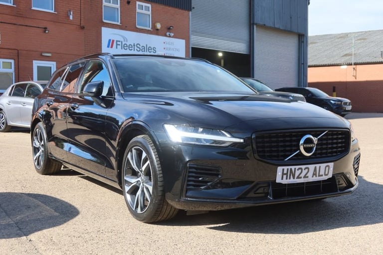 2022 Volvo V60 2.0h T6 Recharge 18.8kWh R-Design Estate 5dr Petrol Plug-in Hybrid Auto AWD Estate...