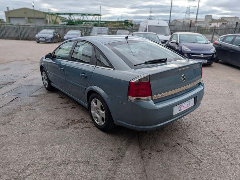 2006 Vauxhall Vectra 1.8i VVT Exclusiv 5dr HATCHBACK PETROL Manual