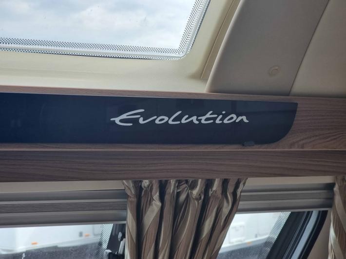 2015 Swift Challenger EVO 442 Used Caravan