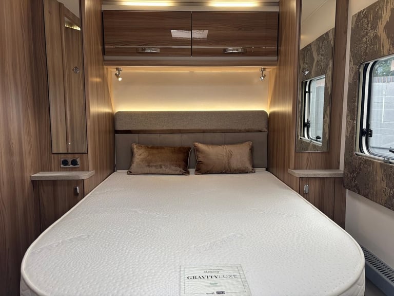 20 SWIFT CHALLENGER 835 X, SPECIAL EDITION CELESTE, AWD MOVER, ALDE, TALL FRIDGE