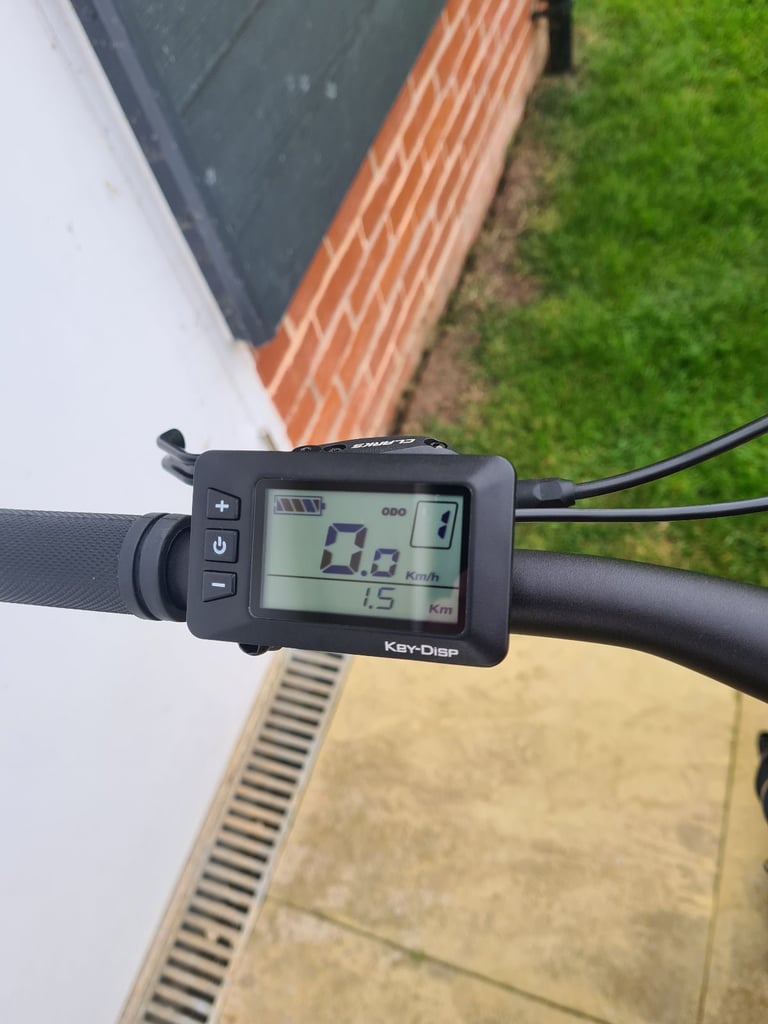 Compass Electric bike, hardly used and in great condition