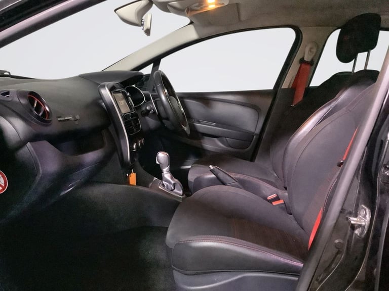 2018 Renault Clio 1.6 TCe Renaultsport Nav Hatchback 5dr Petrol EDC Euro 6 (200 ps) Hatchback Pet...