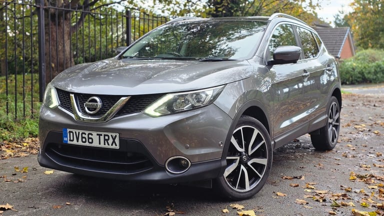 image for 2016 Nissan Qashqai 1.5 dCi TEKNA 5dr MANUAL (EURO 6) + LEATHER + PANROOF + MEDIA + KEYLESS GO  H...