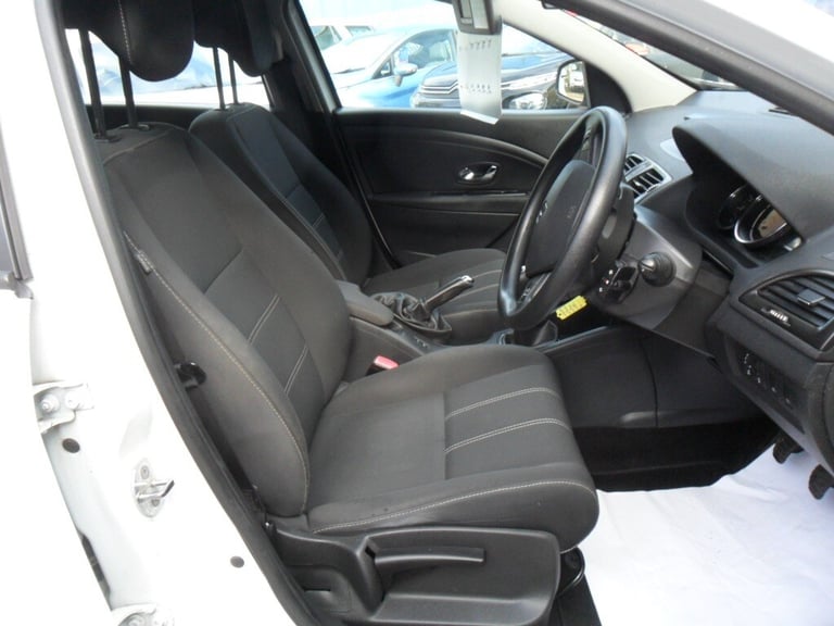 2014 Renault Megane 1.5 dCi Expression+ Energy 5dr ESTATE Diesel Manual
