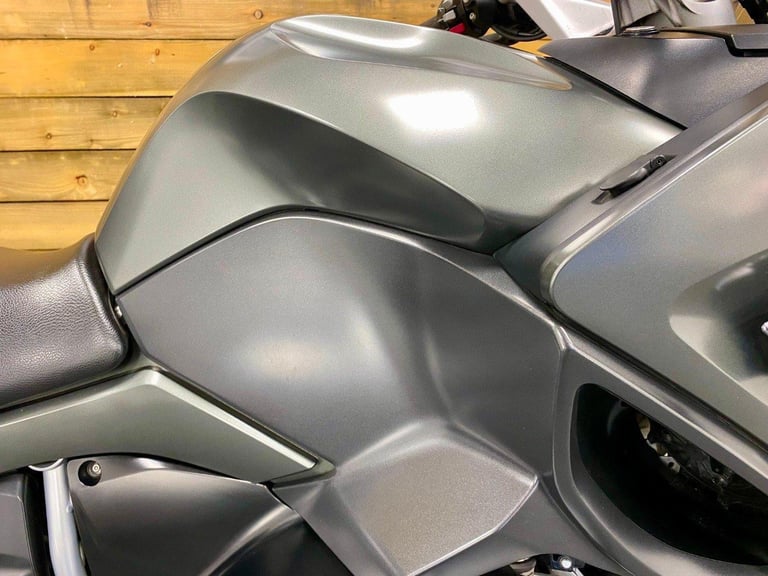 SUPERB CONDITION 2015 BMW R1200RT LE, FSH, 12 MONTHS NATIONWIDE WARRANTY