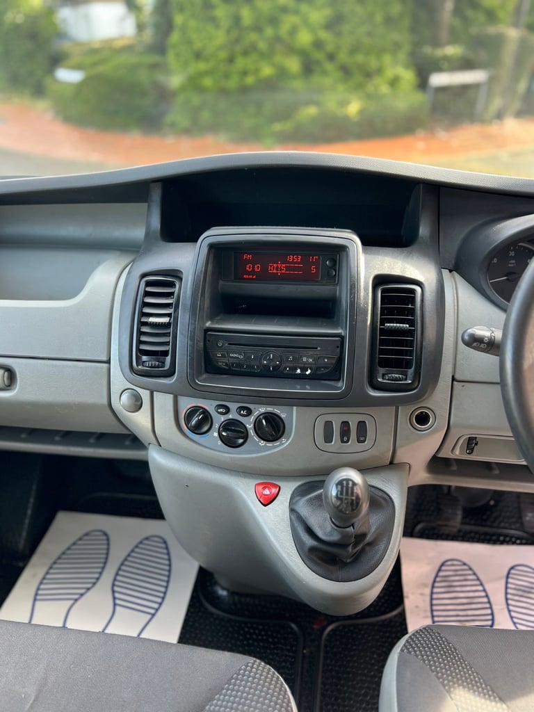 Vauxhall, VIVARO, Panel Van, 2011, Manual, 1995 (cc)
