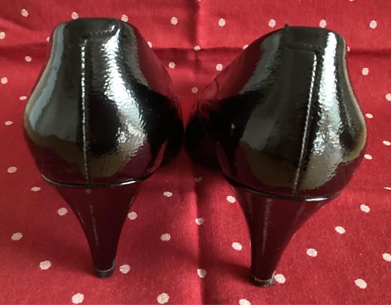 VAN DAL for M & S Size 6   BLACK 3” HEELS Patent HEELS.