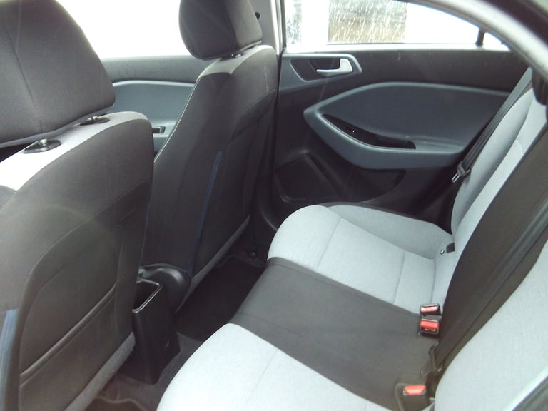 2015 Hyundai i20 1.2 SE 5dr HATCHBACK Petrol Manual