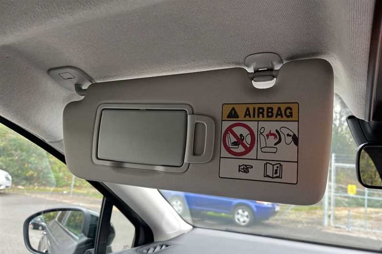 2021 Renault Captur 1.3 TCe (140 PS) Iconic 5 Door Petrol SUV Automatic SUV Petrol Automatic