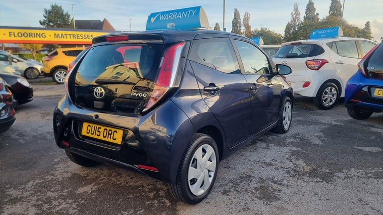 2015 Toyota AYGO 1.0 VVT-i x-play Euro 5 5dr Euro 5 HATCHBACK Petrol Manual