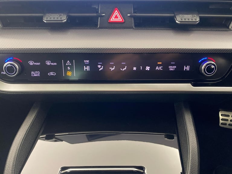 2022 Kia Sportage 1.6 h T-GDi GT-Line S SUV 5dr Petrol Hybrid Auto AWD Euro 6 (s/s) (226 bhp) Suv...