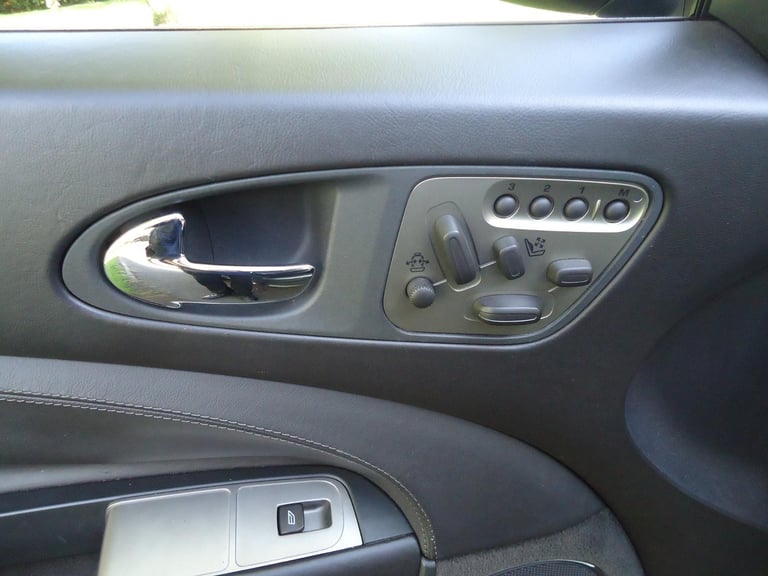 Jaguar XKR