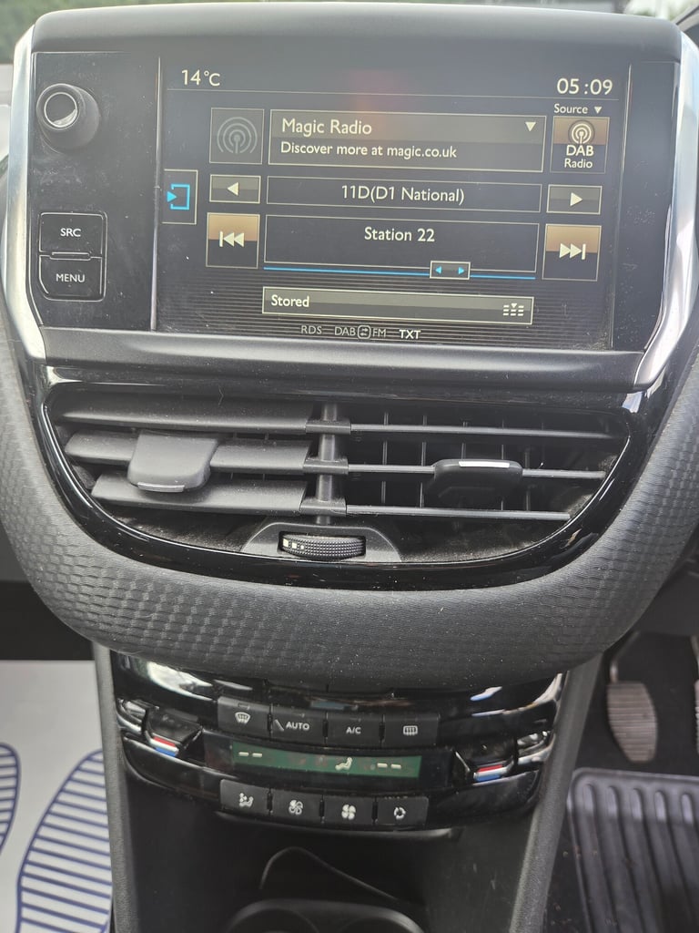 2016 Peugeot 2008 1.2 PureTech 110 Allure 5dr HATCHBACK Petrol Manual