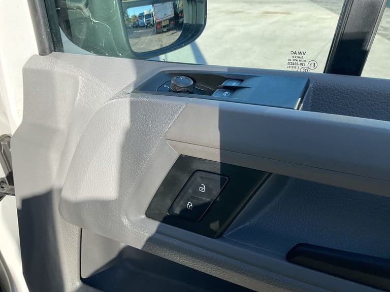  Volkswagen Crafter Panel Van 2.0 Tdi Cr35 Trendline Panel Van 5dr Diesel