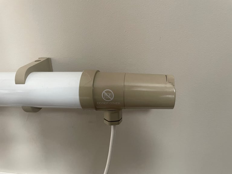 Dimplex low energy 2ft thermostat wall heater