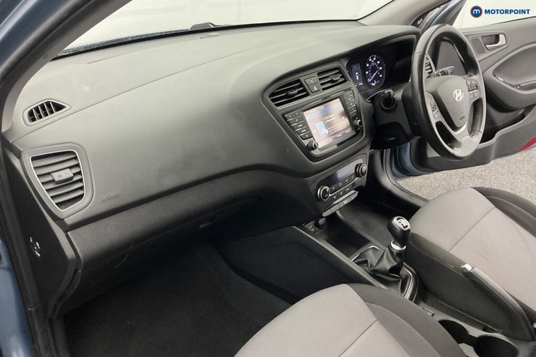 2017 Hyundai i20 1.2 Premium Nav 5dr HATCHBACK PETROL Manual