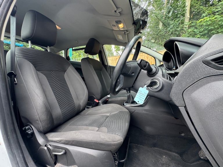 2016 Ford Fiesta 1.25 82 Zetec 5dr HATCHBACK Petrol Manual