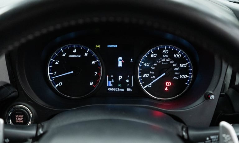 2020 MITSUBISHI OUTLANDER 2.0 MIVEC EXCEED SUV 5DR PETROL CVT 4WD EURO 6 (S/S) (