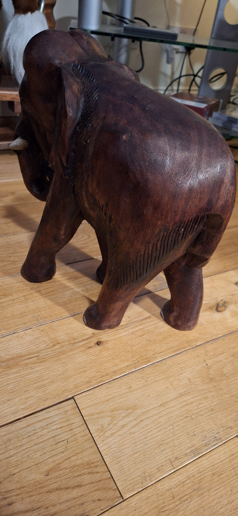 Wooden carved elephant 35cm × 35cm × 18cm