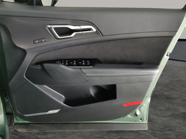 2022 Kia Sportage 1.6 h T-GDi GT-Line S SUV 5dr Petrol Hybrid Auto Euro 6 (s/s) (226 bhp) - C Suv...