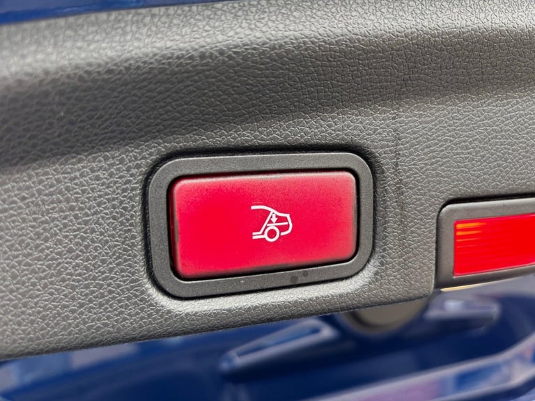 2020 Mercedes-Benz E Class 2.9 E400d AMG Line Night Edition (Premium Plus) Cabriolet 2dr Diesel G...