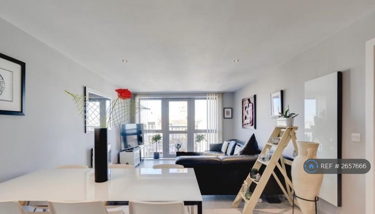 2 bedroom flat in Hall Street, Birmingham, B18 (2 bed) (#2657666)