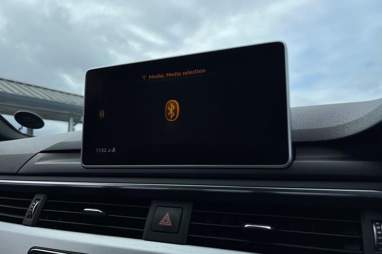 2019 Audi A4 40 TDI S Line 5dr S Tronic ** Paddle Shifters - Bluetooth / USB Connection Estate Di...