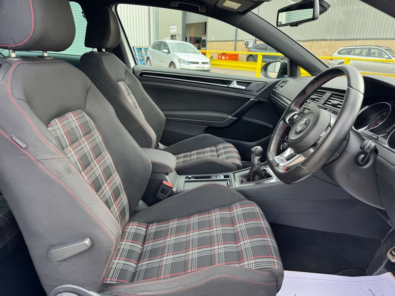 2015 Volkswagen Golf 2.0 Golf GTi Launch 3dr - NATIONAL DELIVERY* Hatchback Petrol Manual
