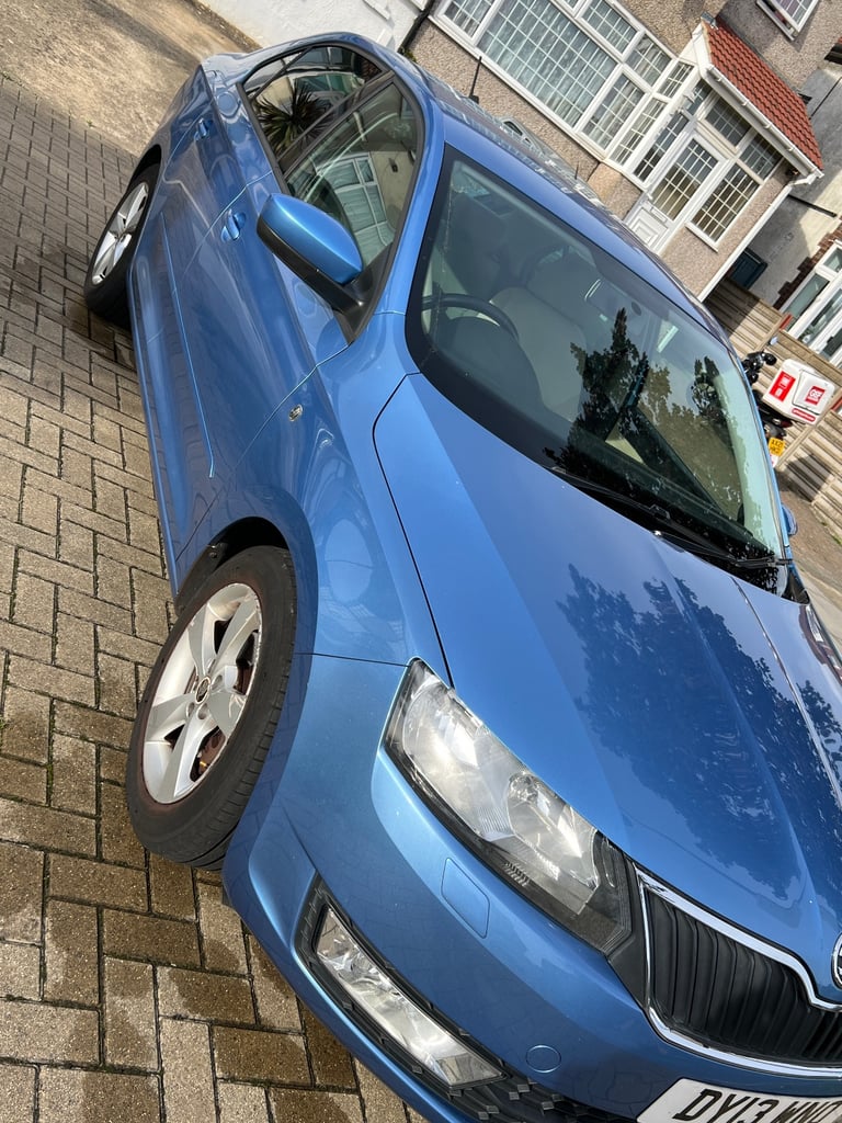 Skoda, RAPID, Hatchback, 2013, Manual, 1197 (cc), 5 doors