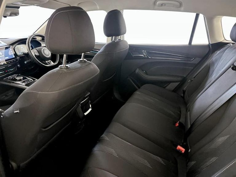2023 MG MG5 61.1kWh SE Long Range Auto 5dr Automatic Estate Electric Automatic