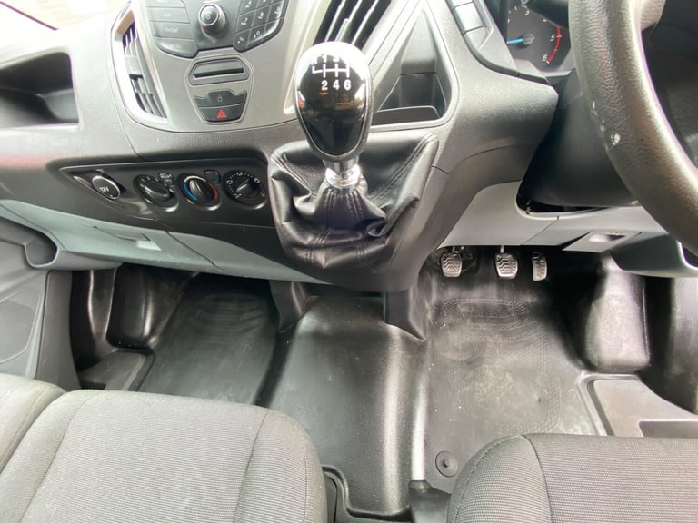 2017 Ford Transit Custom 2.0 TDCi 270 L1 H1 5dr PANEL VAN Diesel Manual