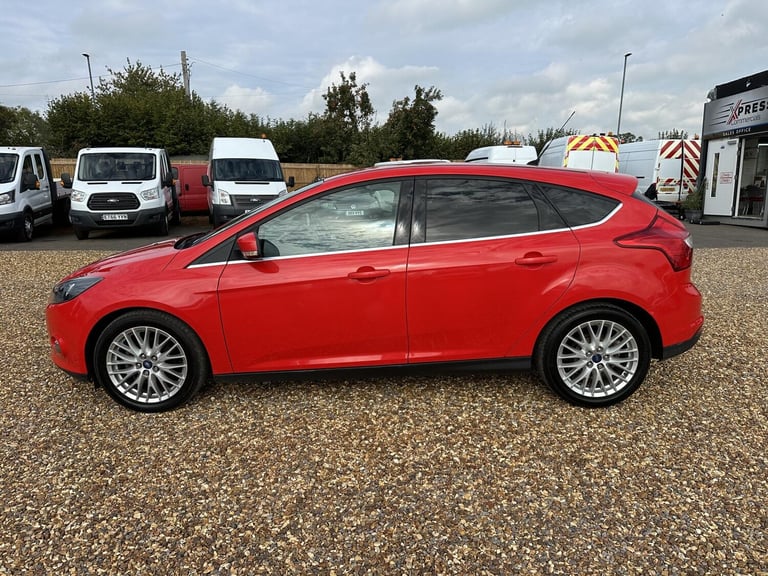 2014 Ford Focus 1.0T EcoBoost Zetec Navigator Hatchback 5dr Petrol Manual Euro 5 (s/s) (125 Hatch...