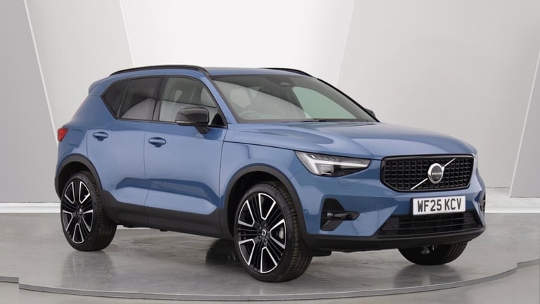 2025 Volvo XC40 B4 (P) Ultra Dark (Sunroof, Pilot Assist, 21' Alloys, BLIS) ESTATE Petrol/Electri...
