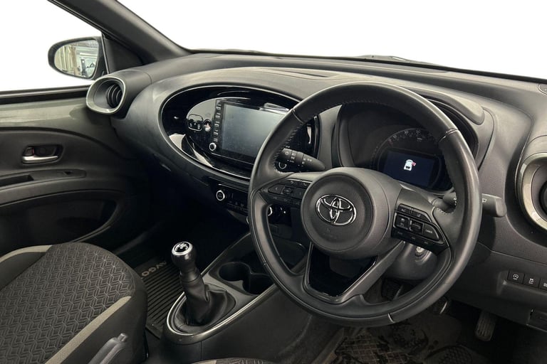 2023 Toyota Aygo X 1.0 VVT-i Edge Hatchback 5dr Petrol Manual Euro 6 (s/s) (72 ps) HATCHBACK Petr...