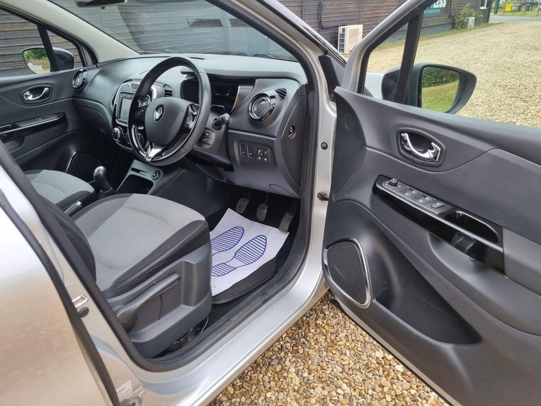 2014 Renault Captur 1.5 dCi ENERGY Dynamique S MediaNav Euro 5 (s/s) 5dr HATCHBACK Diesel Manual