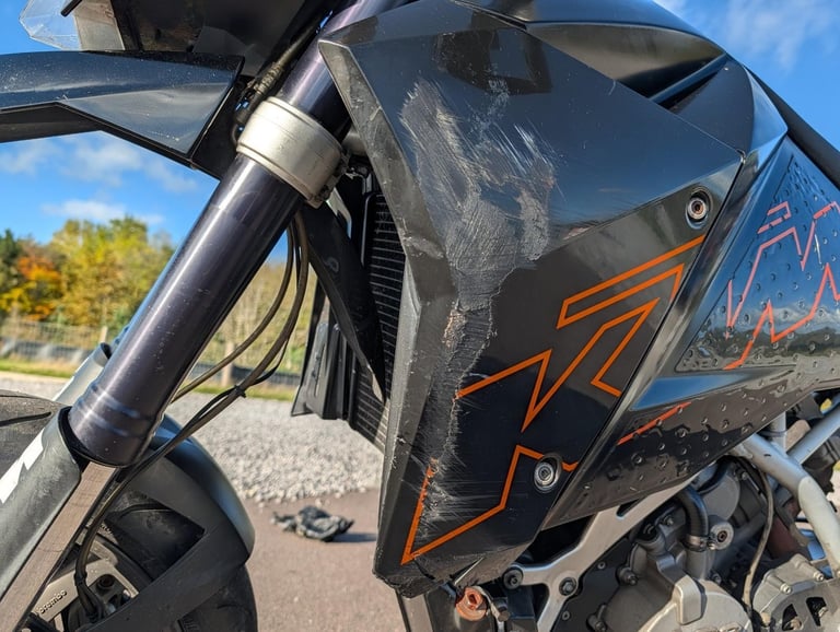 2005 KTM 950 SUPERMOTO