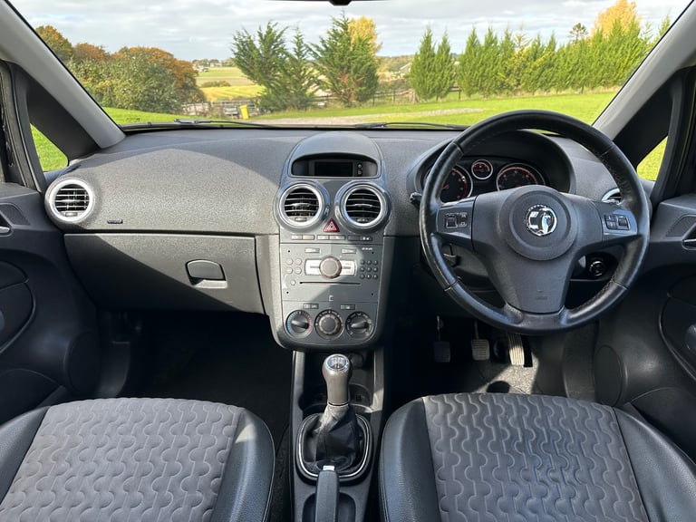 Vauxhall Corsa 1.2 SE, 2012, New MOT, Full Service History, Excellent Condition 