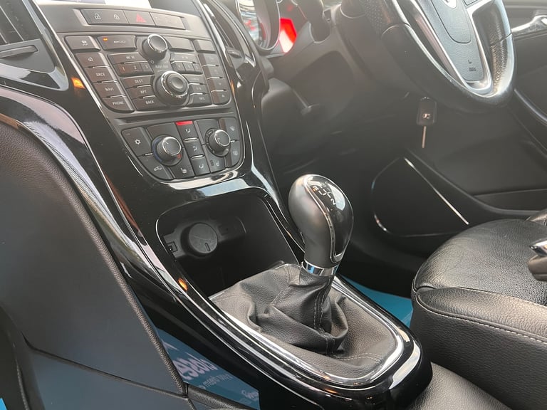 2016 Vauxhall Astra 1.4i Turbo Limited Edition Coupe 3dr Petrol Manual Euro 6