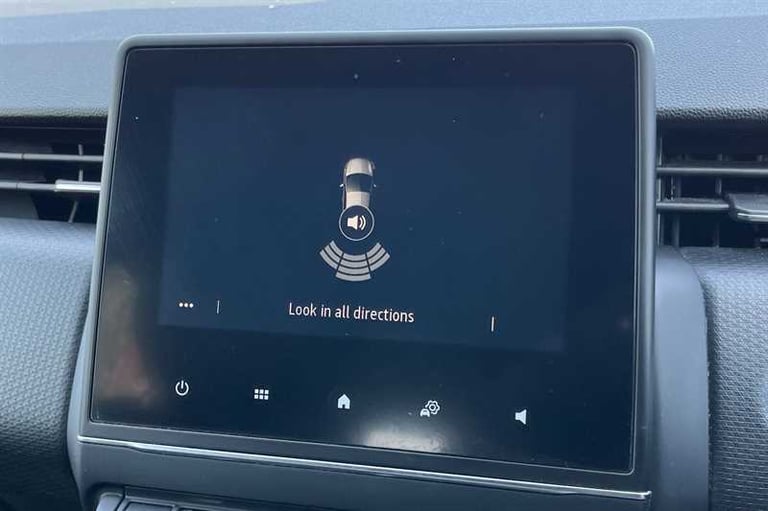 2020 Renault Clio 1.0 TCe Iconic Hatchback 5dr Petrol Manual Euro 6 (s/s) (100 ps) Hatchback Petr...