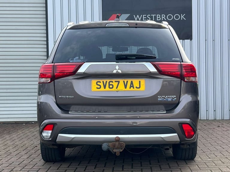 2017 Mitsubishi Outlander 2.0h 12kWh Juro CVT 4WD Euro 6 (s/s) 5dr SUV Hybrid Automatic