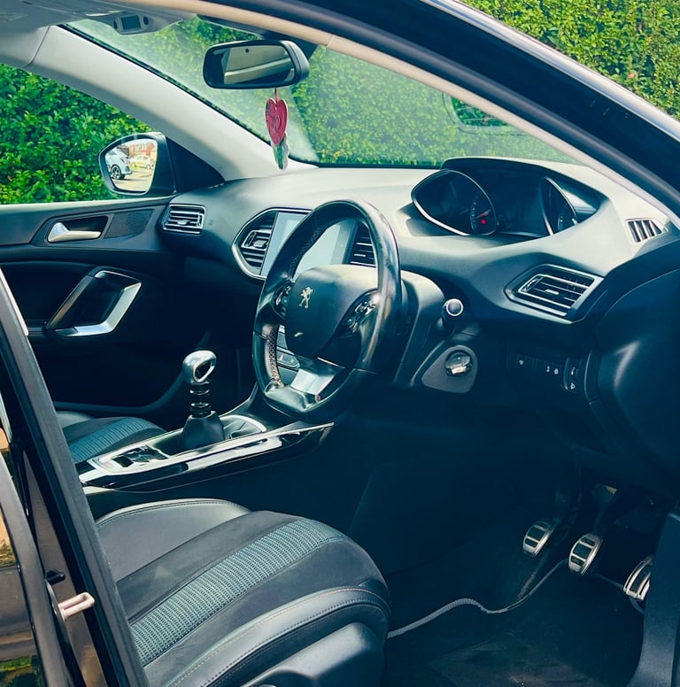 Peugeot, 308, Hatchback, 2019, Manual, 1199 (cc), 5 doors