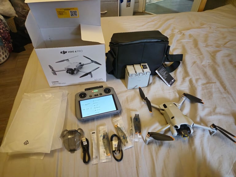 Dji mini 4 pro fly core combo