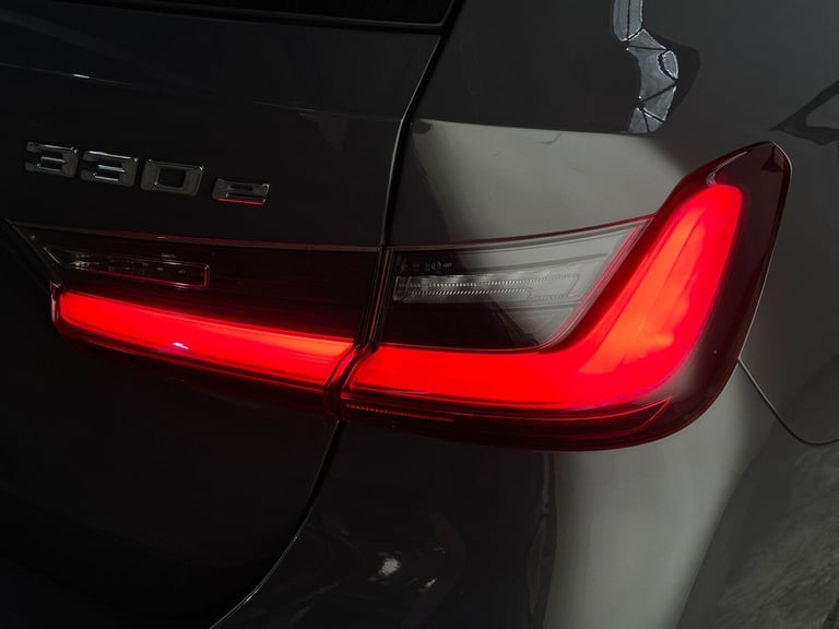 2022 BMW 3 Series 2.0 330e 12kWh M Sport Touring Auto xDrive Euro 6 (s/s) 5dr ESTATE Petrol/Elect...