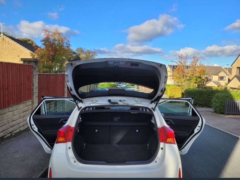 2015(64)TOYOTA AURIS 1.4 D4-D ICON 177K MOT AUGUST 2026*£20/TAX*6SPEED 90BHP*FACELIFT MODEL*