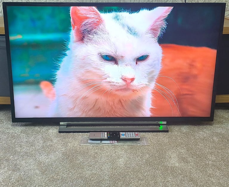 Toshiba 43 inch Full HD 1080p LED Smart TV Alexa WiFi HDMI USB
