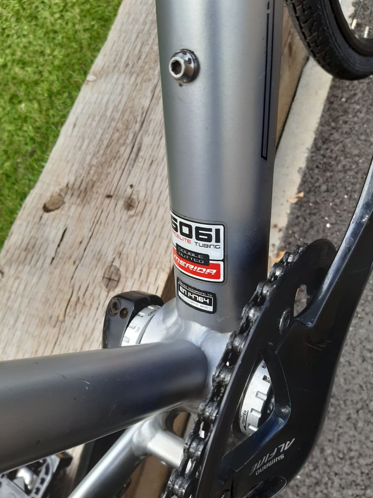 Merida S-Presso Aluminium Hybrid Bike. 