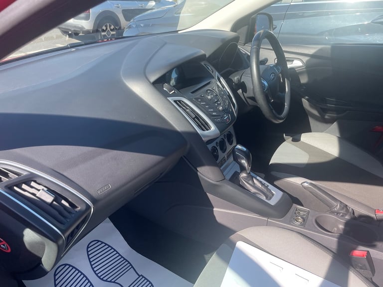 2013 Ford Focus 1.6 125 Zetec 5dr Powershift Petrol