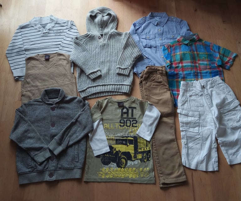 image for Boys Kids/ 5-6y NEXT bundle of clothes set2/ trousers/ tops/ t-shirt