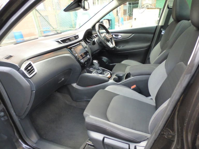  Nissan Qashqai 1.2 DiG-T N-Connecta 5dr Xtronic Petrol